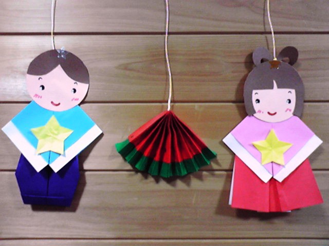 七夕の織姫彦星を折り紙で 簡単かわいい折り方は 幼稚園の子どもでも簡単に作る方法